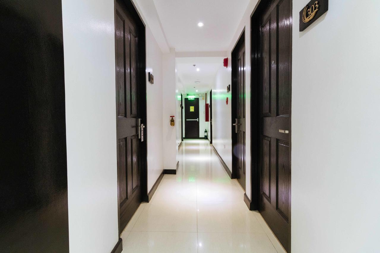 Reddoorz Plus @ Poblacion Makati Makati City Kültér fotó