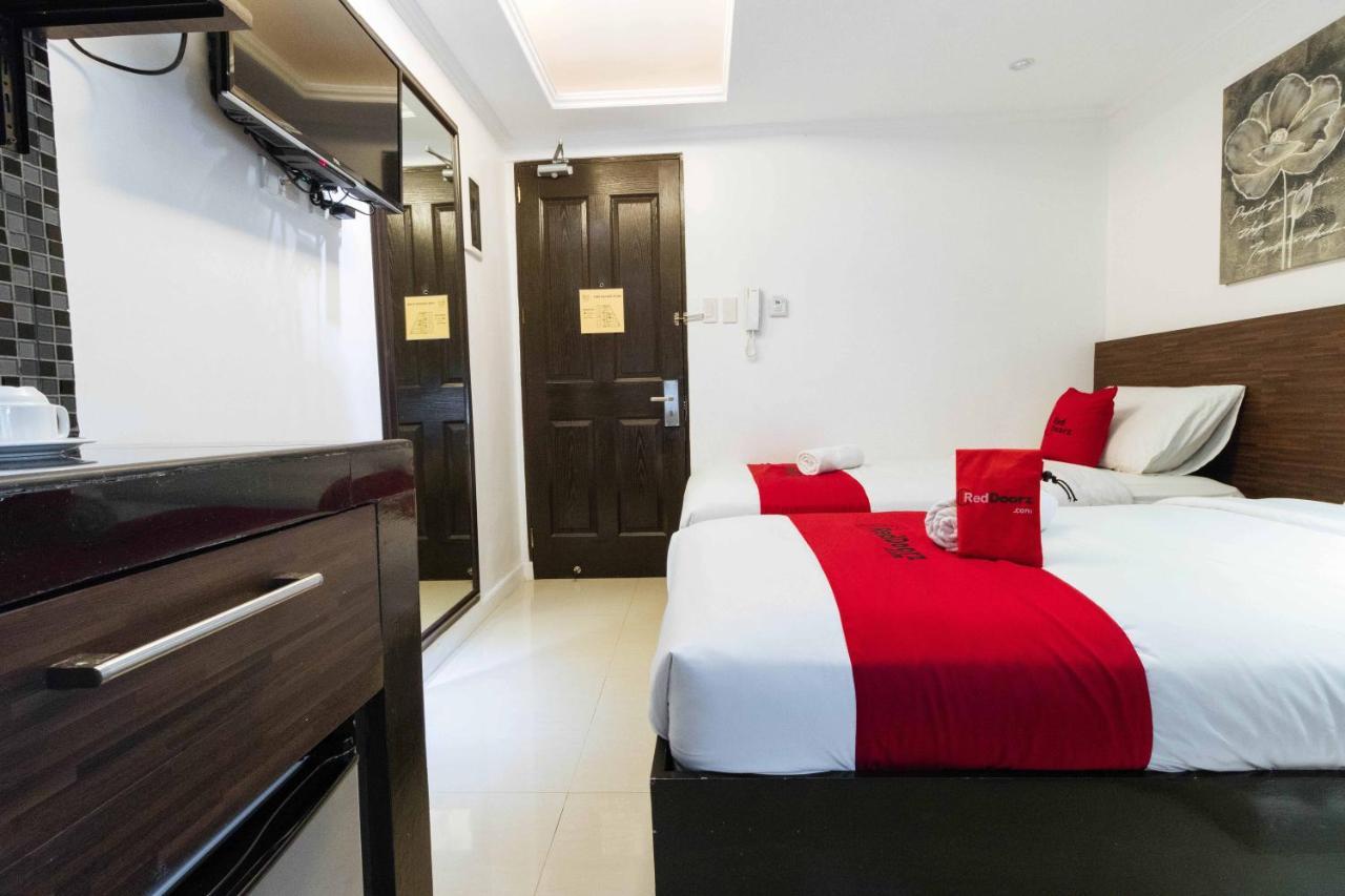Reddoorz Plus @ Poblacion Makati Makati City Kültér fotó