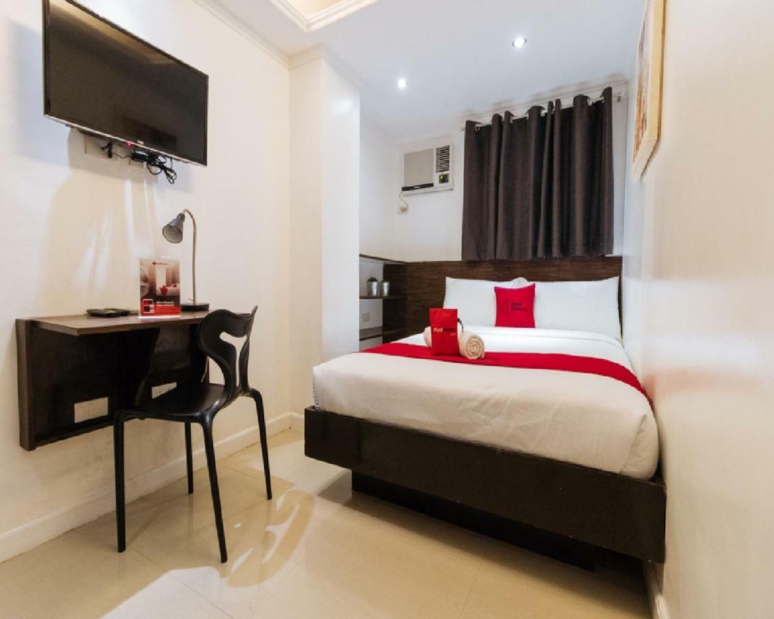 Reddoorz Plus @ Poblacion Makati Makati City Kültér fotó